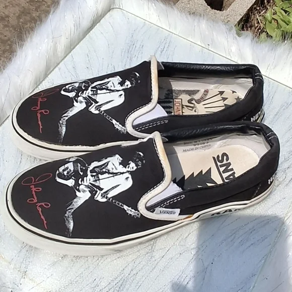 Vans + Johnny Ramone Graphic Signature Black Classic Shoes Unisex M6.5, W8 - Picture 3 of 16